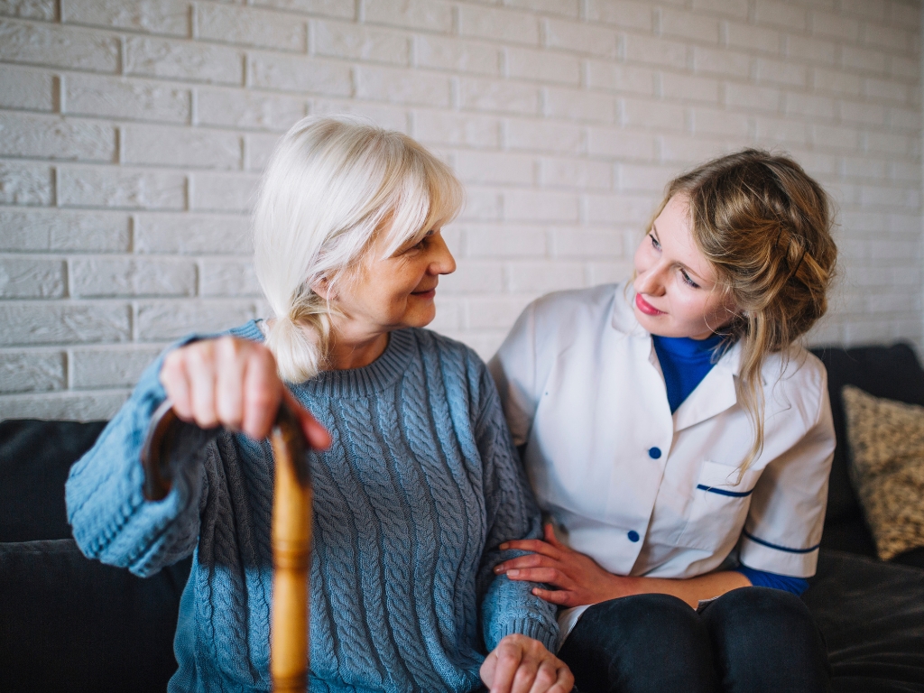 elderly-couple-mobile elderly couple dancing